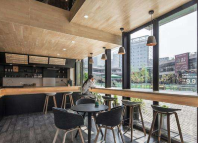 小型咖啡店與中型餐館加盟費(fèi)用解析 從預(yù)算到運(yùn)營(yíng)全攻略